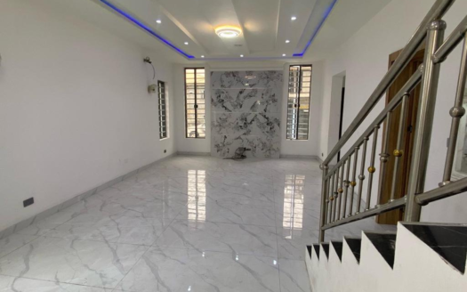 4 BEDROOM DETACHED AT IKATE, LEKKI FOR SALE