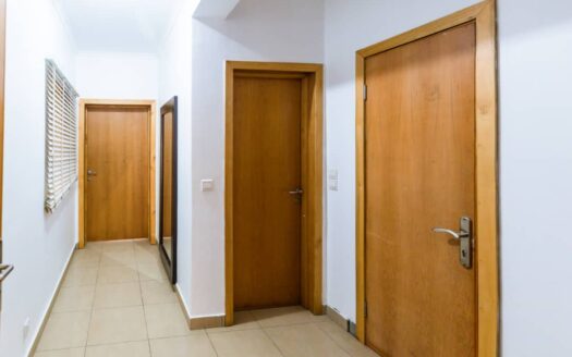 3 bedrooms flat for sale at Oniru