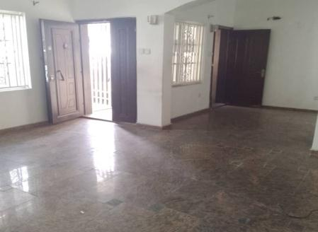 3 BEDROOM FLAT FOR RENT AT IKOTA