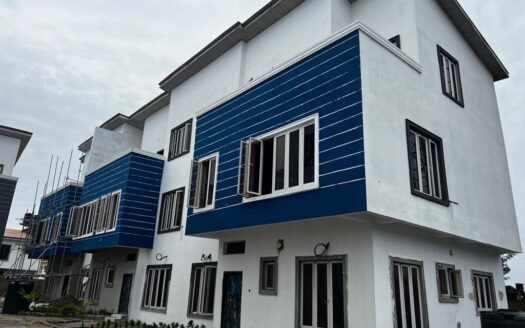 5 BEDROOM TERRACES DUPLEX FOR SALE AT ORCHID ROAD