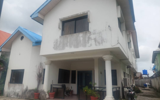 4 BEDROOM DUPLEX + 3 BEDROOM BUNGALOW FOR SALE AT OKE IRA