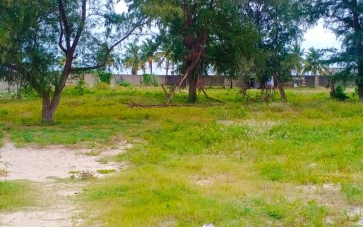 8000 sq. mt LAND FOR SALE AT ONIRU