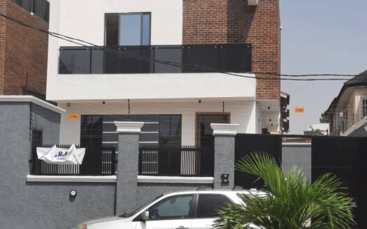 5 BEDROOM HOUSE FOR SALE AT IKEJA GRA