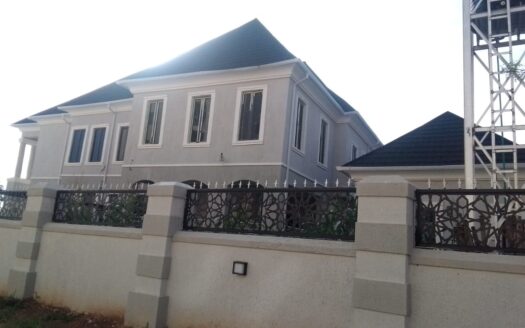 6 BEDROOM DUPLEX FOR SALE AT ABUJA