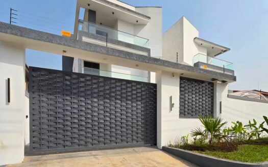 5 BEDROOM HOUSE FOR SALE AT LEKKI PHASE 1