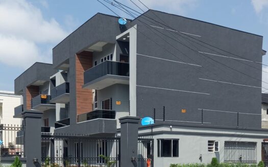 4 BEDROOM TOWN HOUSE FOR SALE AT LEKKI PHASE 1